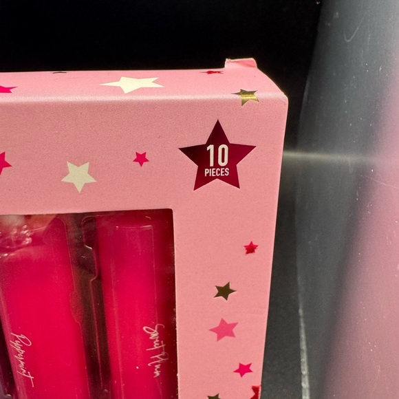 NWT Elle Vibrant Lip Balm Set of 10 - Picture 2 of 3